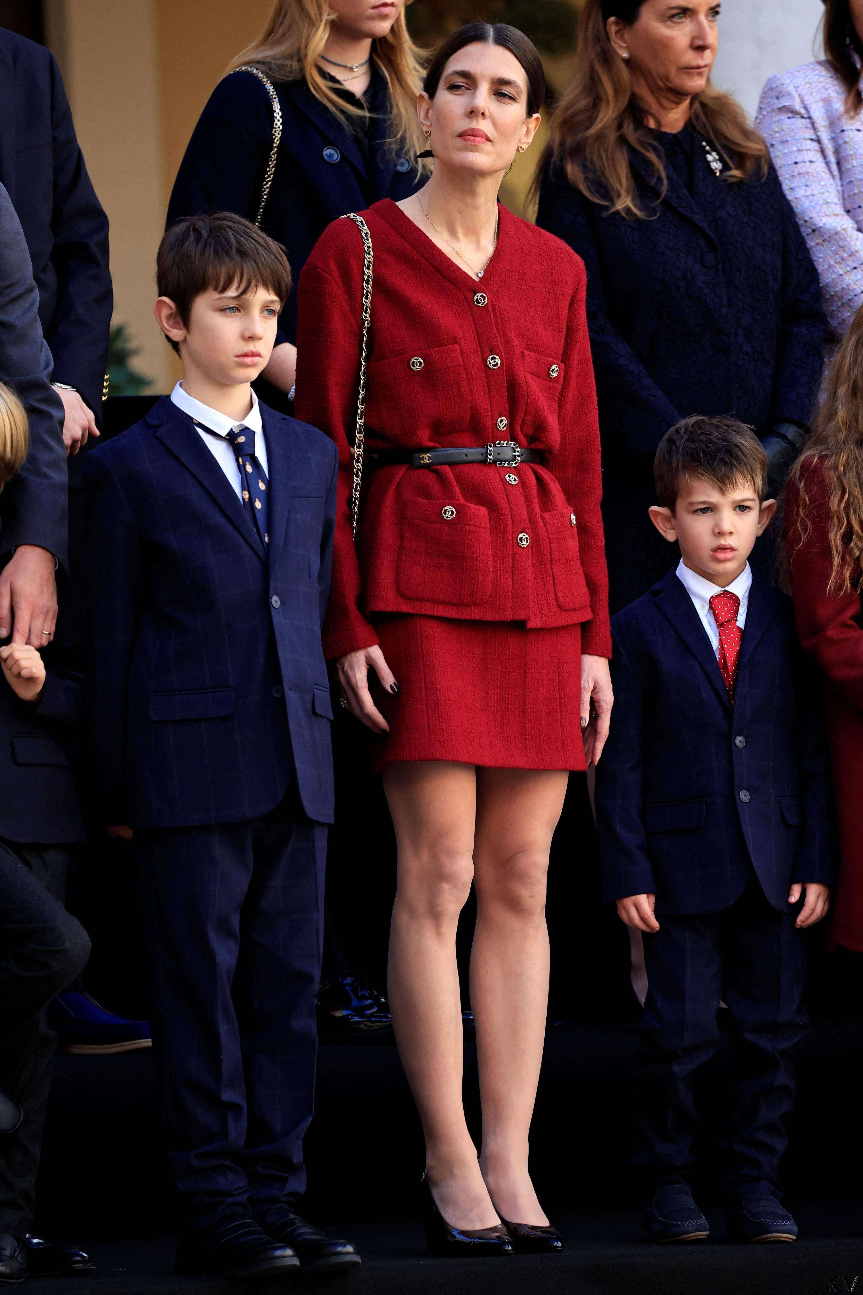 “欧洲最美王子妃”红装庆摩纳哥生日　夏琳王妃贵气珠宝胜出 时尚穿搭 图4张